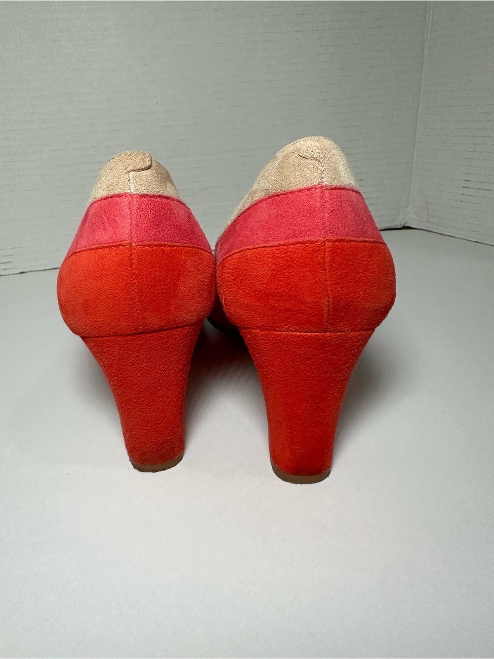 Talbots Women’s Orange Pink Beige Suede Stripe Retro Almond Toe Heel Pump-Size 8 - Picture 10 of 11